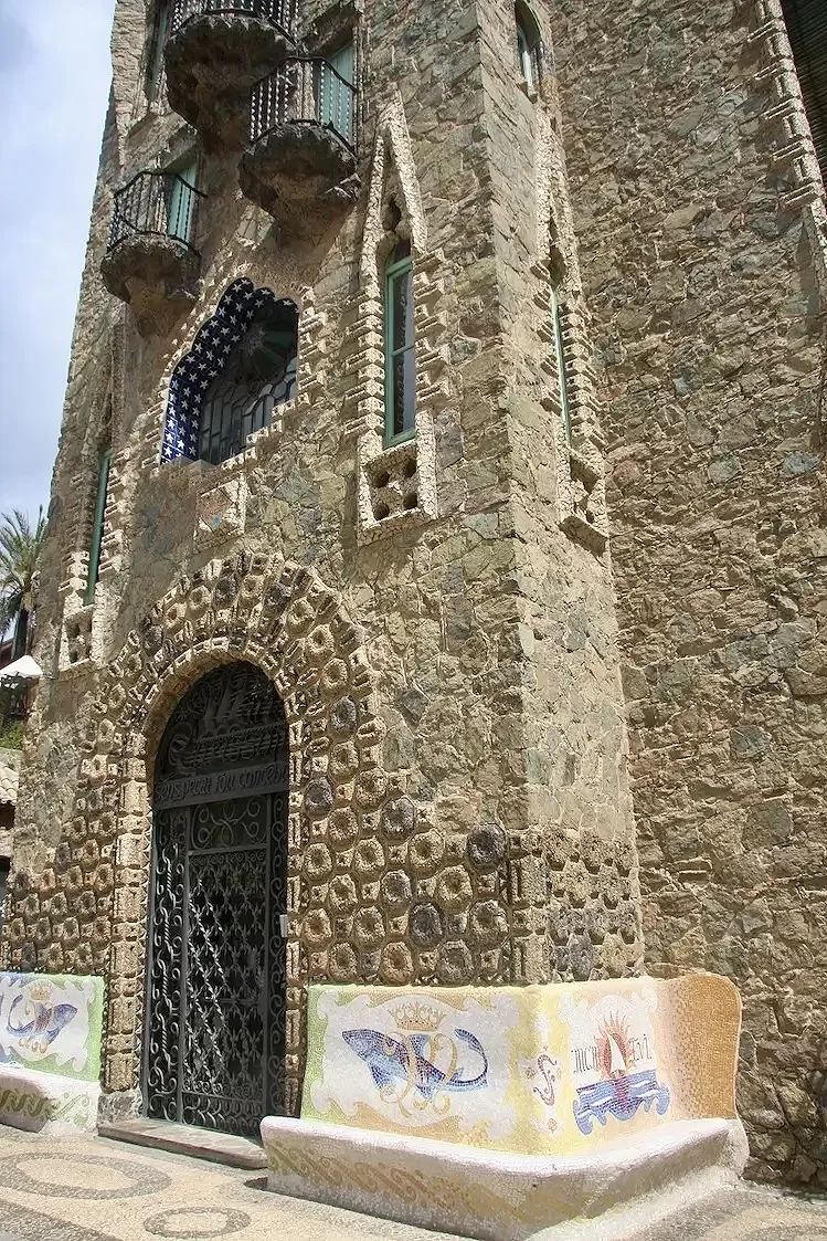 The facade of Torre Bellesguard